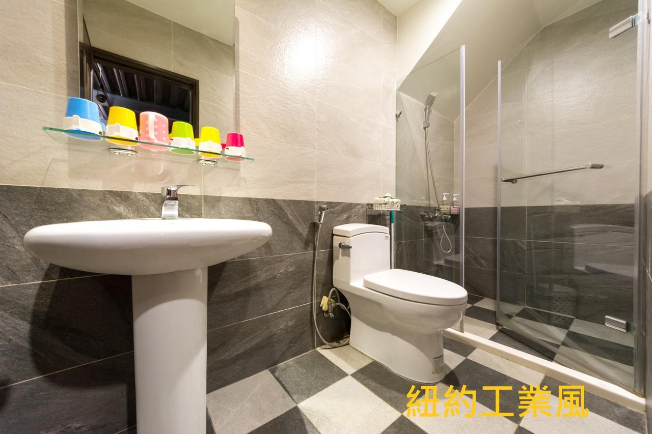 羅東夜宿 Luodong Luaran gambar